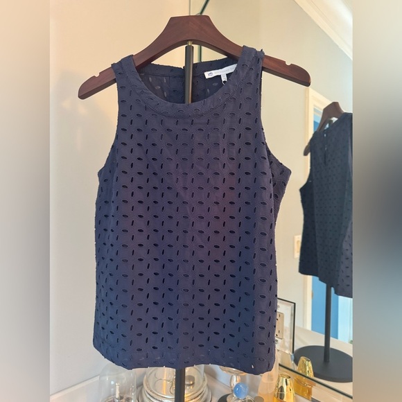 NWT Southern Tide Navy Eyelet Fabric -Women’s XS - Picture 12 of 12